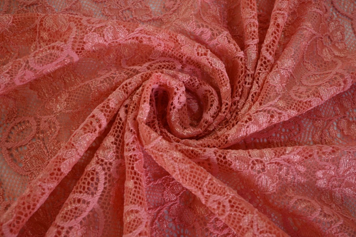 Spitze – Lachsrosa kleine Blume